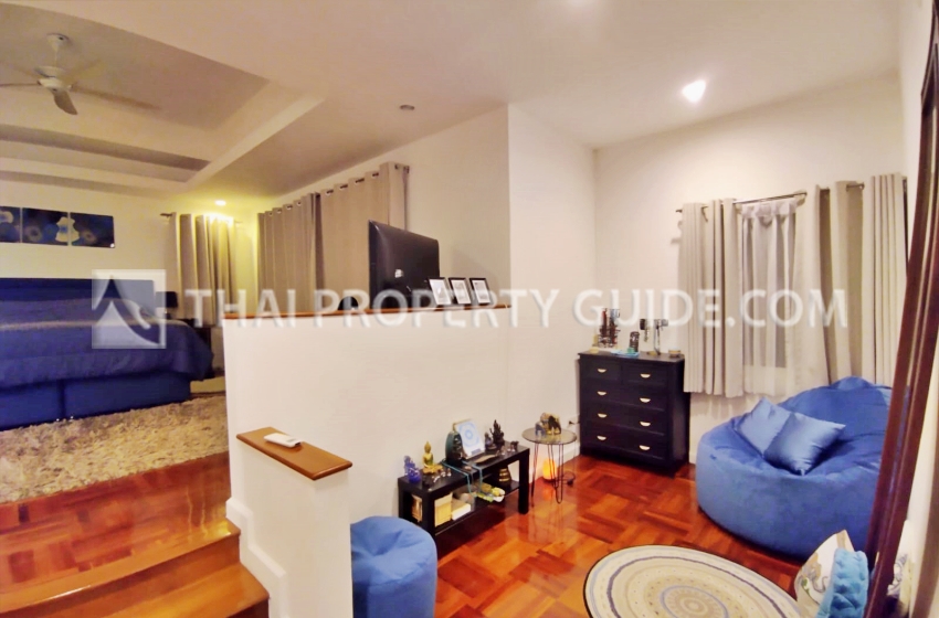 House with Private Pool in Nichada Thani 